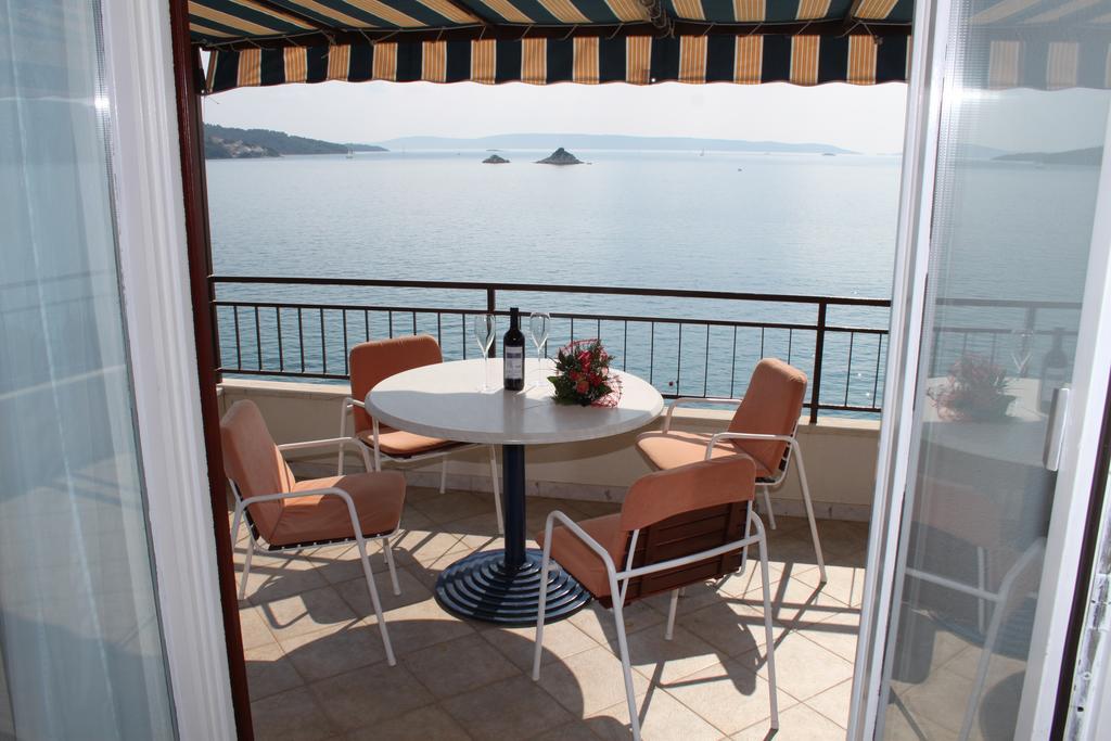 Apartments Villa Marija Seget Vranjica Δωμάτιο φωτογραφία