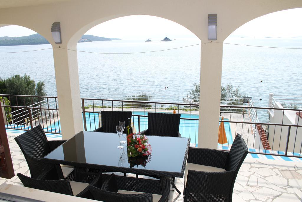 Apartments Villa Marija Seget Vranjica Δωμάτιο φωτογραφία